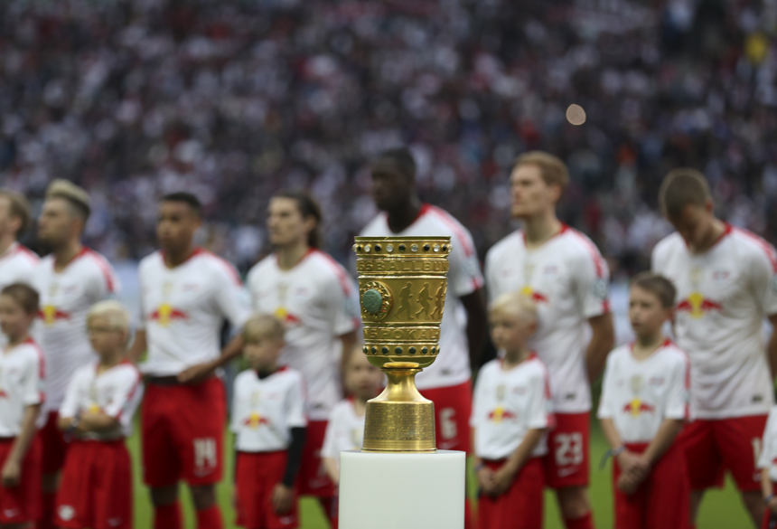 DFB Kupası’nı Eintracht Frankfurt kazandı