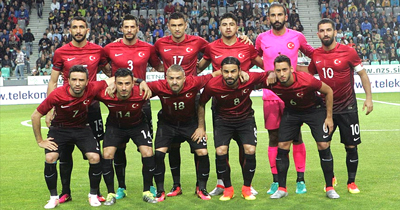 Türkiye futbolda FIFA siralamasinda 42. sıraya düştü