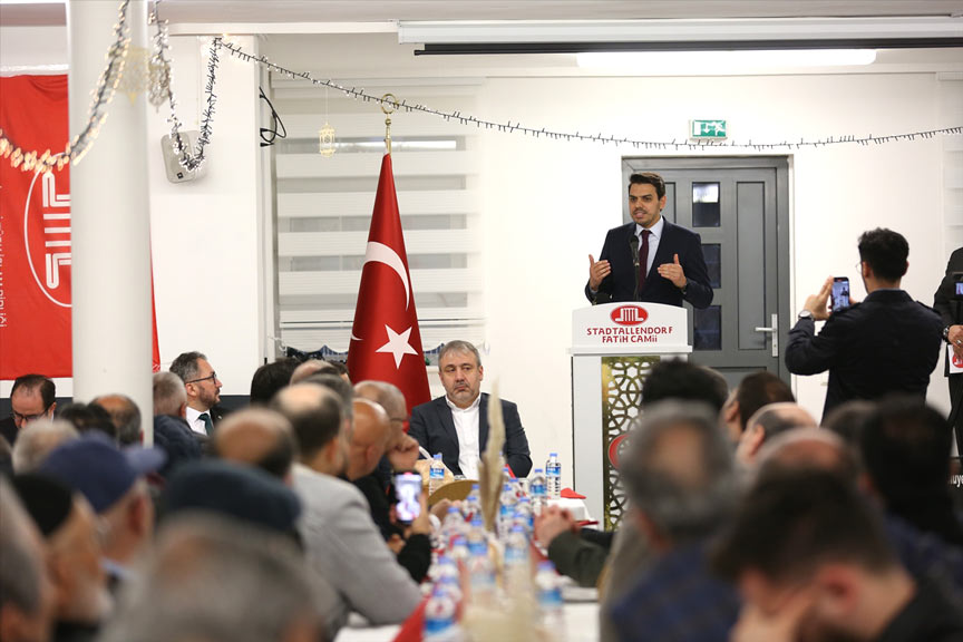 Yurtdışı Türklerin birçok sorununu yakından takip ediyoruz Yurtdışı Türklerin birçok sorununu yakından takip ediyoruz