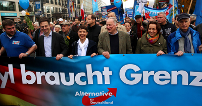 AfD ALman meclisinde 94 vekil ile ücüncü parti oldu AfD ALman meclisinde 94 vekil ile ücüncü parti oldu