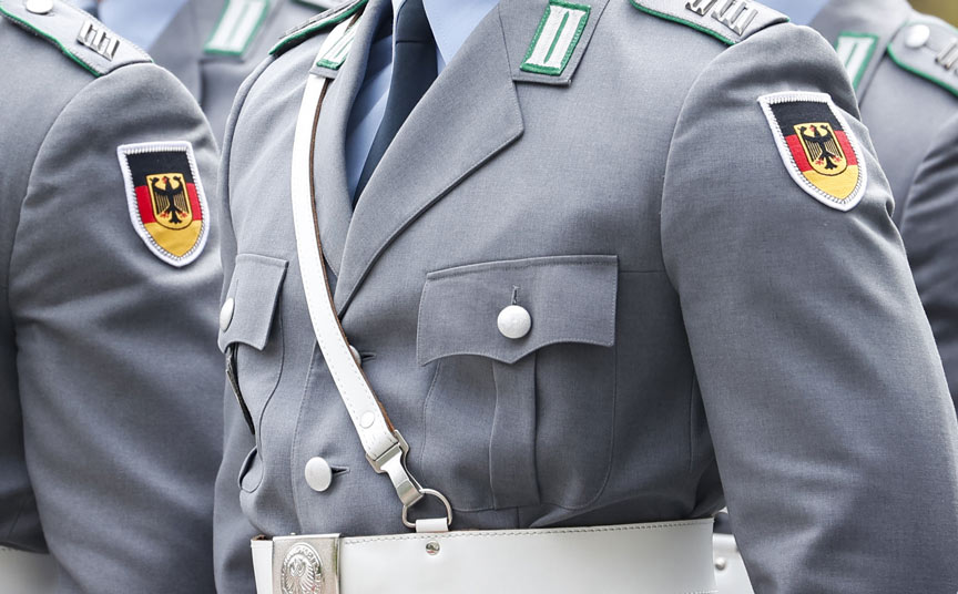Alman ordusundaki Müslüman askerlere özel rehber atanması çağrısı