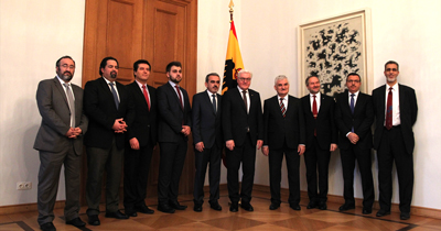 Almanya Cumhurbaskani Steinmeier Müslüman temsilcileri kabul etti Almanya Cumhurbaskani Steinmeier Müslüman temsilcileri kabul etti