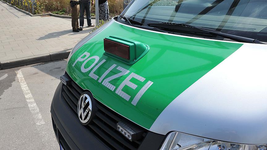 Almanya'da polise tepki