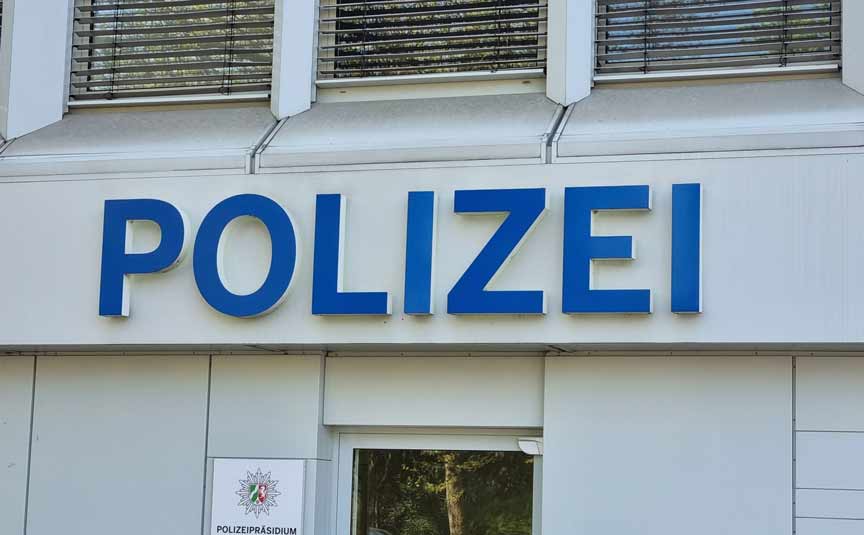 Almanya’da aşırı sağcı oldukları iddiasıyla 2 kişi gözaltına alındı