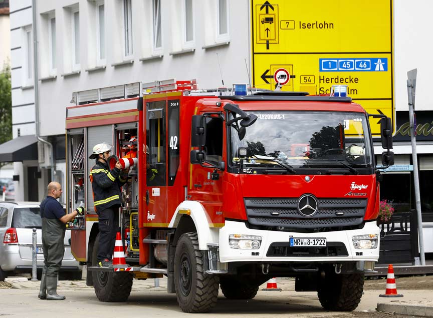 Almanya'da gönüllüler orman yangınlarıyla mücadeleye destek veriyor