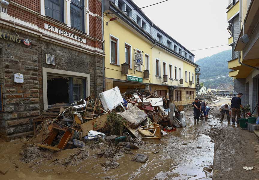 Almanya’da sel felaketinde önceden uyarı tartışmaları Almanya’da sel felaketinde önceden uyarı tartışmaları