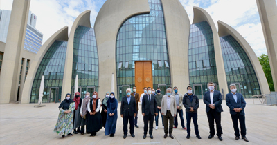 Almanya'da cami rehberi yetiştirecekler