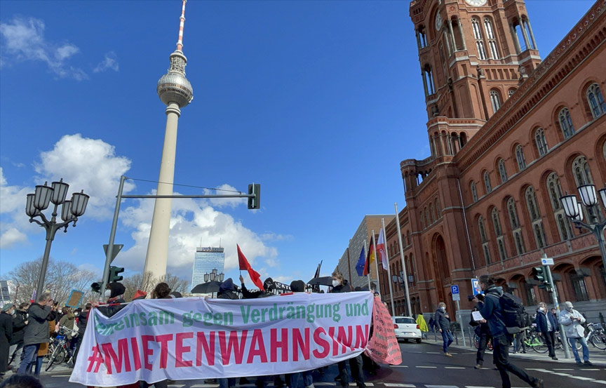 Almanya'da artan konut kiraları protesto edildi