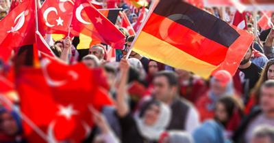 Almanyali Türkler Gabriel'e tepkili Almanyali Türkler Gabriel'e tepkili