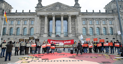 Almanya‘nın silah ihracat politikası protesto edildi