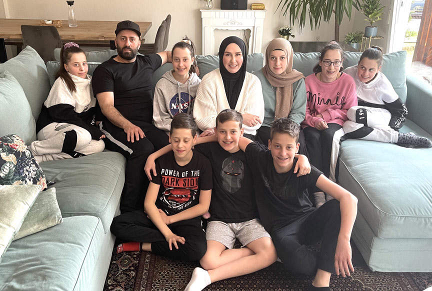 Meryem’e kardeş beklerken altızla sevindiler Meryem’e kardeş beklerken altızla sevindiler