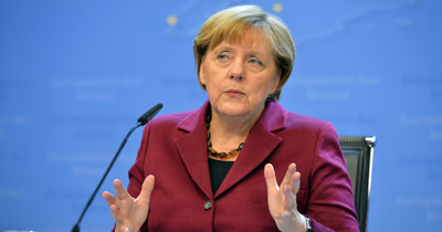 Merkel'den 'İran'a kaşı tedbir çağrısı