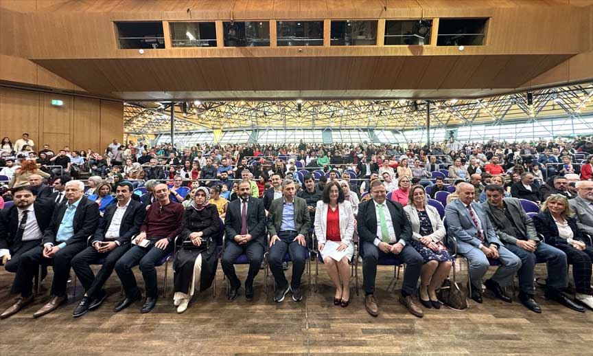 Antalya heyeti, Fürth’de 23 Nisan etkinliklerine katıldı Antalya heyeti, Fürth’de 23 Nisan etkinliklerine katıldı