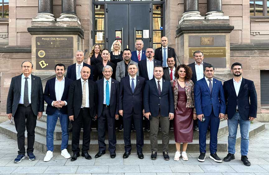 Antalya ve Nürnberg basın meslek kuruluşları kardeşliğinin 20. yılını kutladılar Antalya ve Nürnberg basın meslek kuruluşları kardeşliğinin 20. yılını kutladılar