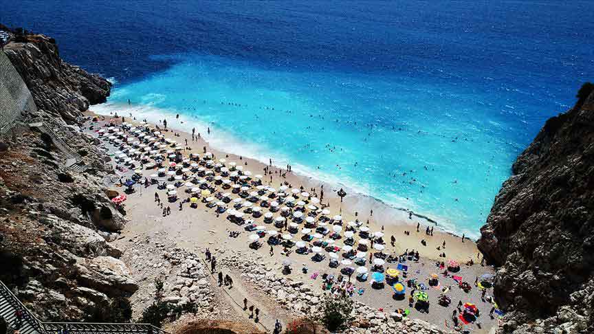 Antalya şimdiye kadar 6 milyon 688 bin turist ağırladı