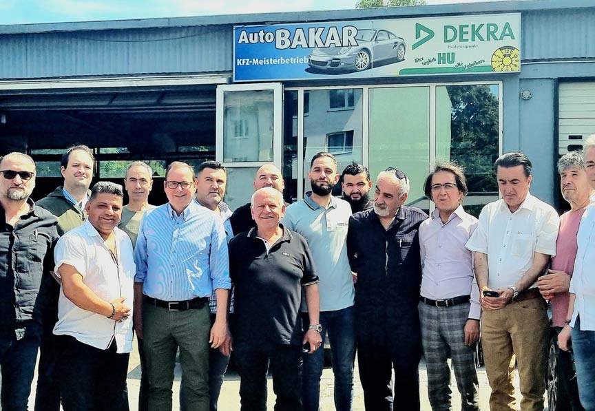 Başkan Kufen Auto Bakr’ı ziyaret etti Başkan Kufen Auto Bakr’ı ziyaret etti