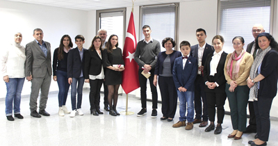 Almanya'da basarili ögrencilere ödül Almanya'da basarili ögrencilere ödül