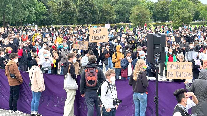 Berlin’de Afganistan'dan tahliyeler için gösteri düzenlendi Berlin’de Afganistan'dan tahliyeler için gösteri düzenlendi
