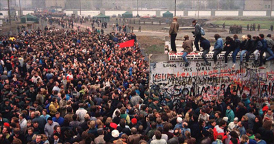 Berlin Duvarı'nın yıkılalı 30. yıl oldu Berlin Duvarı'nın yıkılalı 30. yıl oldu