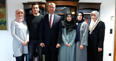 Berlin'de başarılı 2 Türk öğrenciye ödül Berlin'de başarılı 2 Türk öğrenciye ödül
