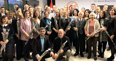 Berlin‘de Öğretmenler Günü kutlaması Berlin‘de Öğretmenler Günü kutlaması