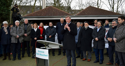 Bremen'de ırkçılık ve İslam düşmanlığı protesto edildi Bremen'de ırkçılık ve İslam düşmanlığı protesto edildi