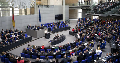 Bundestag'daki oturma düzeni sorununa geçici çözüm Bundestag'daki oturma düzeni sorununa geçici çözüm