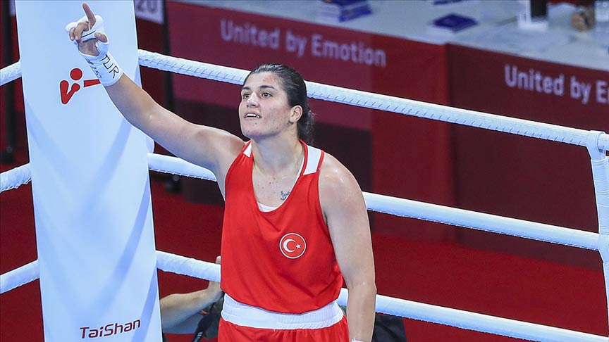 Busenaz Sürmeneli Tokyo 2020‘de altın madalya için ringe çıkacak Busenaz Sürmeneli Tokyo 2020‘de altın madalya için ringe çıkacak