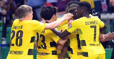 Dortmund 3 puanı 2 golle aldı Dortmund 3 puanı 2 golle aldı
