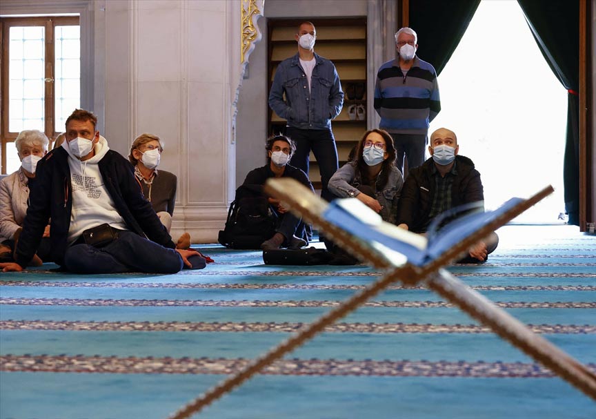 Almanya'daki camilerde Açık Kapı Günü‘ne büyük ilgi Almanya'daki camilerde Açık Kapı Günü‘ne büyük ilgi