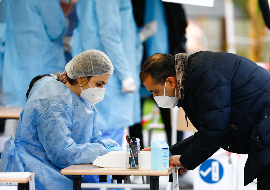 Almanya'da aşı olmayanlara yönelik tedbirler sıkılaştırıldı