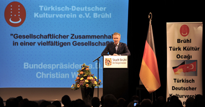 Christian Wulff zu Gast des Deutsch-Türkischen Kulturvereins in Brühl Christian Wulff zu Gast des Deutsch-Türkischen Kulturvereins in Brühl