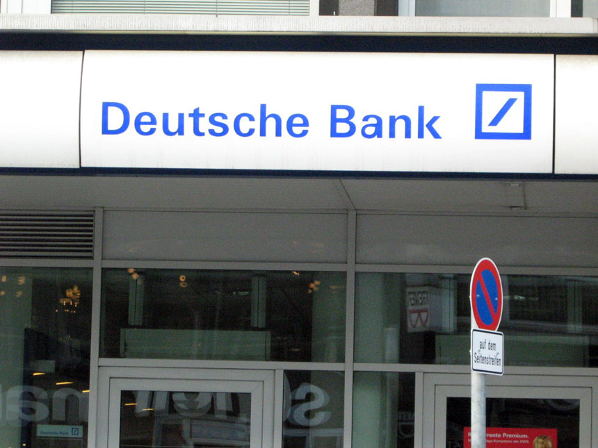 Deutsche Bank ilk çeyrekte karını büyüttü