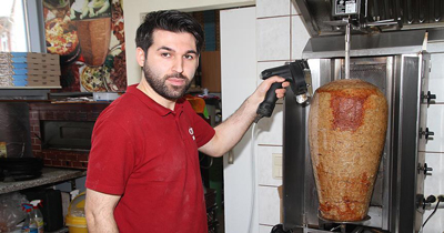 Türk dönerci Alman belediye baskaninin hayatini kurtardi Türk dönerci Alman belediye baskaninin hayatini kurtardi