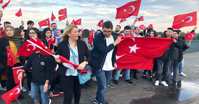 Düsseldorf’ta 19 Mayıs coşkuyla kutlandı Düsseldorf’ta 19 Mayıs coşkuyla kutlandı