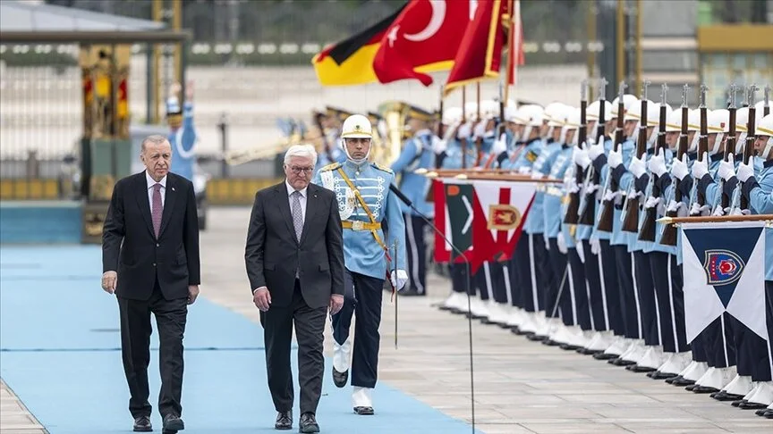 Cumhurbaşkanı Erdoğan, Steinmeier'i resmi törenle karşıladı