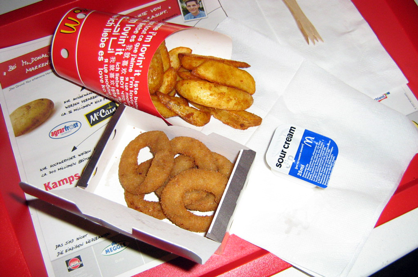 Çocukları fastfood ile ödüllendirmeyin Çocukları fastfood ile ödüllendirmeyin