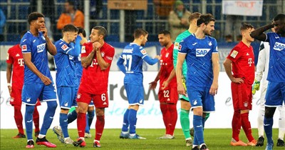 Klüb başkanına protesto pankartına futbolculardan ortak tepki Klüb başkanına protesto pankartına futbolculardan ortak tepki