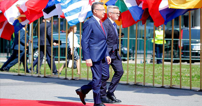 2. Dünya Savaşı Anma Törenleri Varşova’da yapıldı 2. Dünya Savaşı Anma Törenleri Varşova’da yapıldı