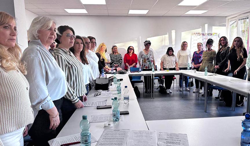 Aynur 3K Atölyesi Düsseldorf'ta çalışmalarına başladı