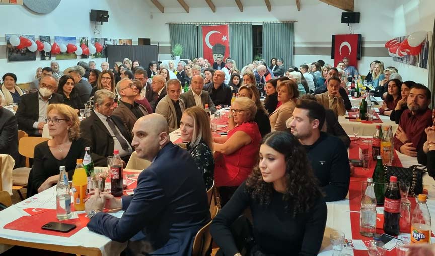 EKİN Derneği‘nden Cumhuriyet kutlaması