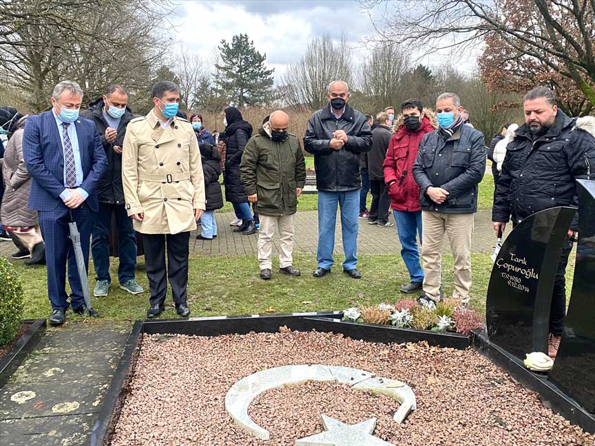 Sırakaya Müslüman mezarlığına yapılan saldırıyı kınadı
