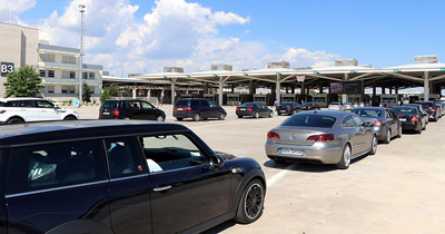 Kapıkule’de izin dönüşü yoğunluk yaşanıyor