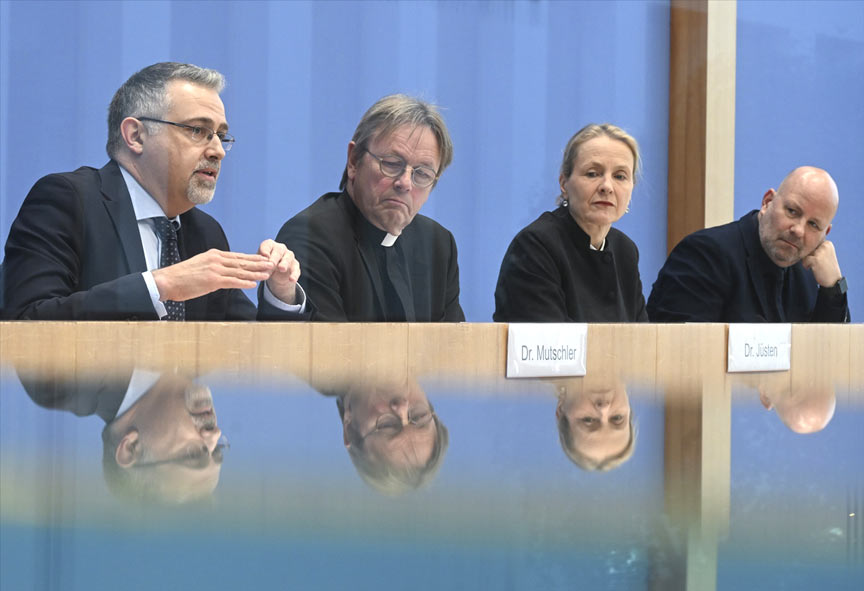 Almanya’da kiliseler İsrail'e silah ihracatı yapılmaması çağrısı yaptı