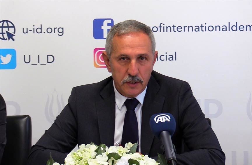 Mölln katliamının üzerinden yaklaşık 30 yıl geçti, ancak acımız hala tazeliğini koruyor Mölln katliamının üzerinden yaklaşık 30 yıl geçti, ancak acımız hala tazeliğini koruyor