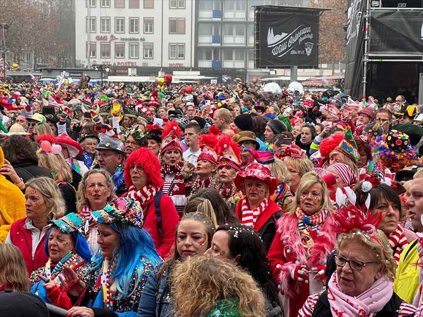 Almanya'da karnaval sezonu başladı Almanya'da karnaval sezonu başladı