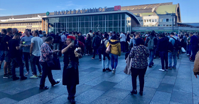 Köln merkez tren istasyonunda rehine krizi