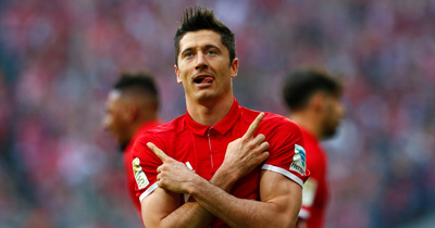 Lewandowski Bundesliga'da sezonun futbolcusu Lewandowski Bundesliga'da sezonun futbolcusu