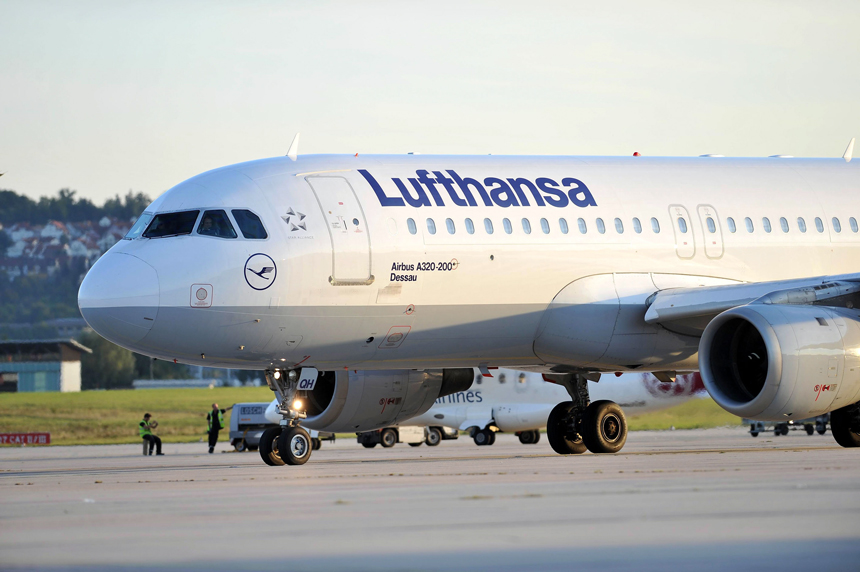 Lufthansa rekabet nedeniyle kar hedefini düşürdü