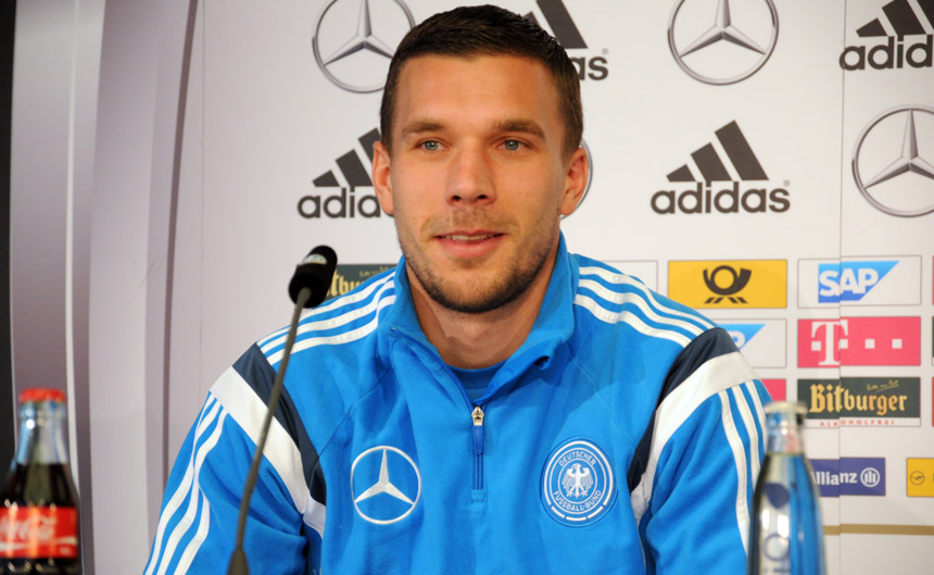 Podolski'den Mesut Özil paylaşımı Podolski'den Mesut Özil paylaşımı